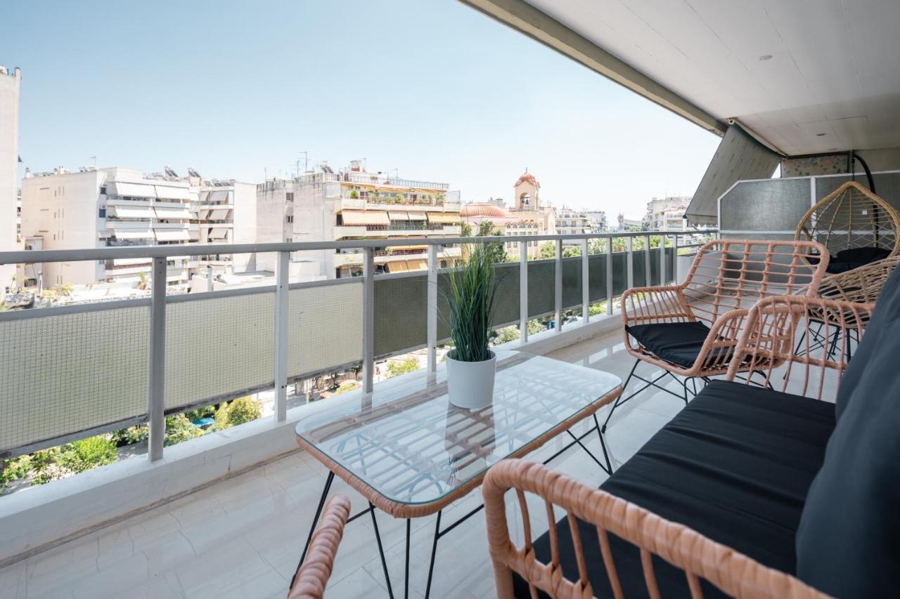 Luxury 4 Bedrooms Apartment Near Flisvos Marina Piraeus Exterior photo