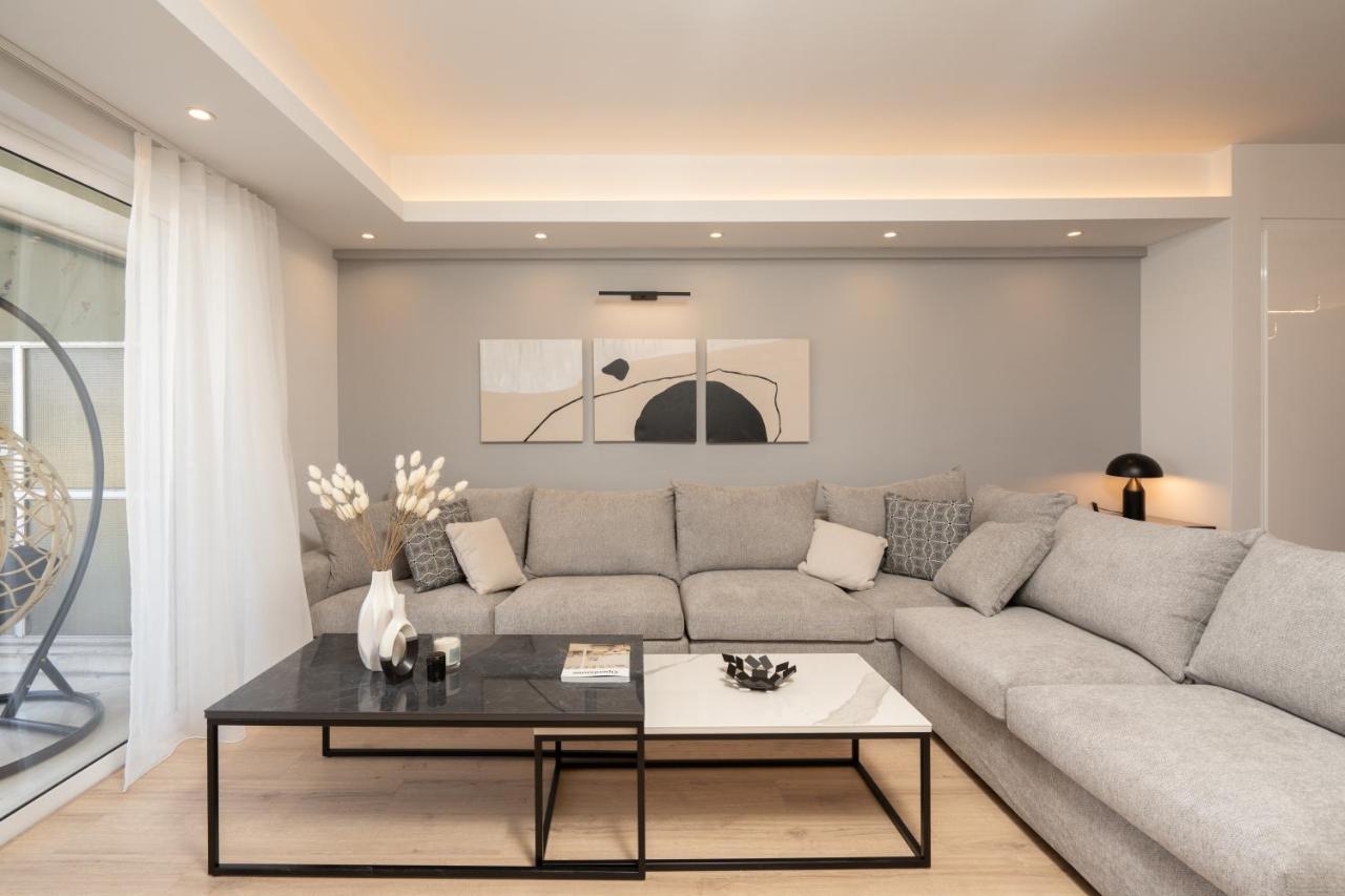 Luxury 4 Bedrooms Apartment Near Flisvos Marina Piraeus Exterior photo