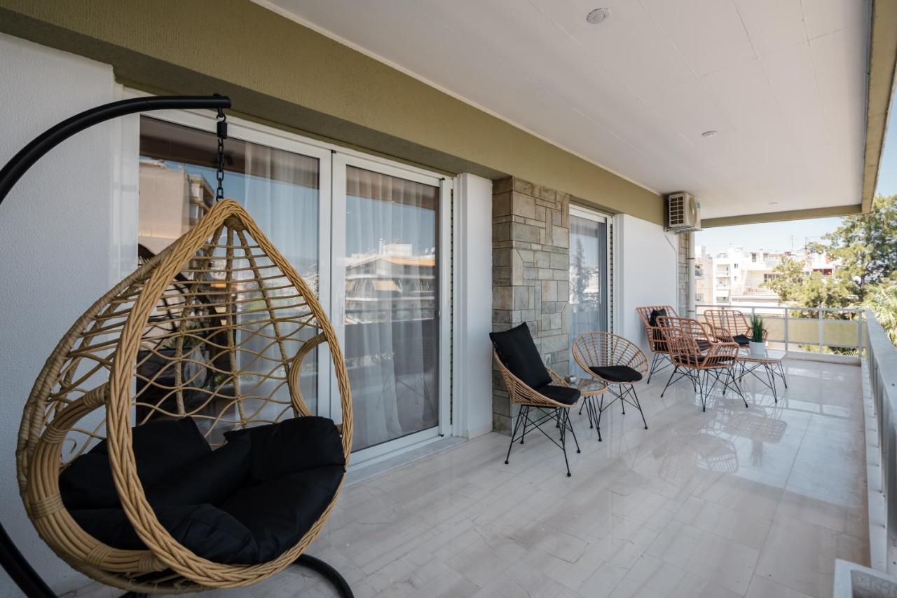 Luxury 4 Bedrooms Apartment Near Flisvos Marina Piraeus Exterior photo