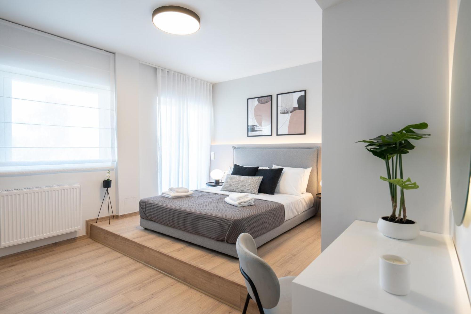 Luxury 4 Bedrooms Apartment Near Flisvos Marina Piraeus Exterior photo