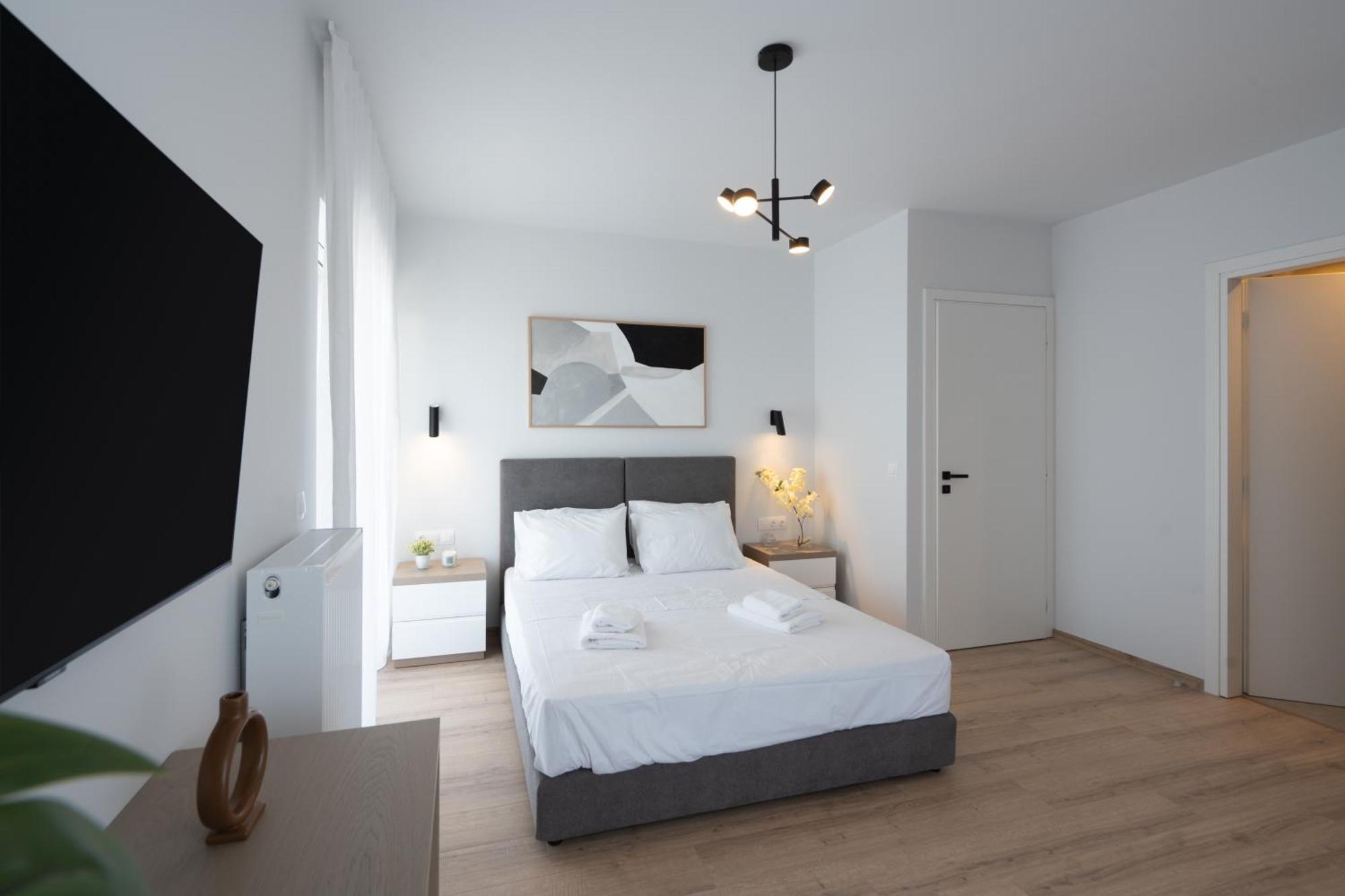 Luxury 4 Bedrooms Apartment Near Flisvos Marina Piraeus Exterior photo